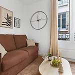 Cozy Suite Eiffel Tower